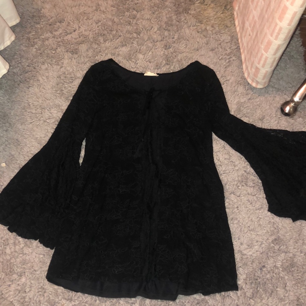 Black long sleeve dress